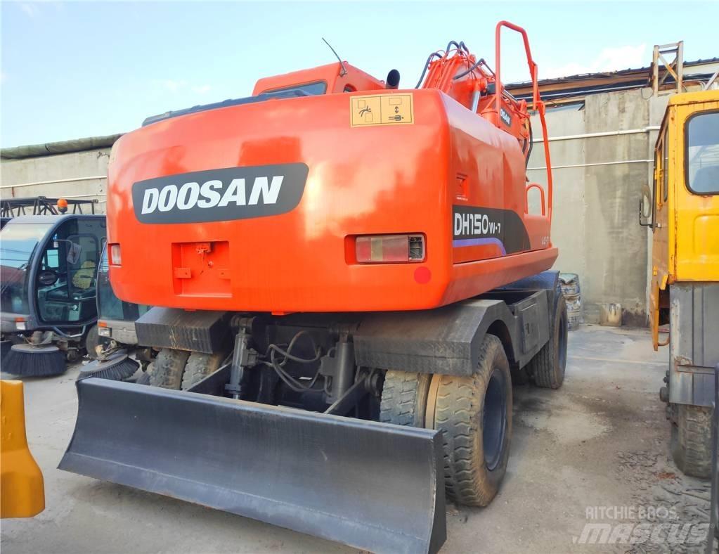 Doosan DH 150 W-7 حفارات بعجل