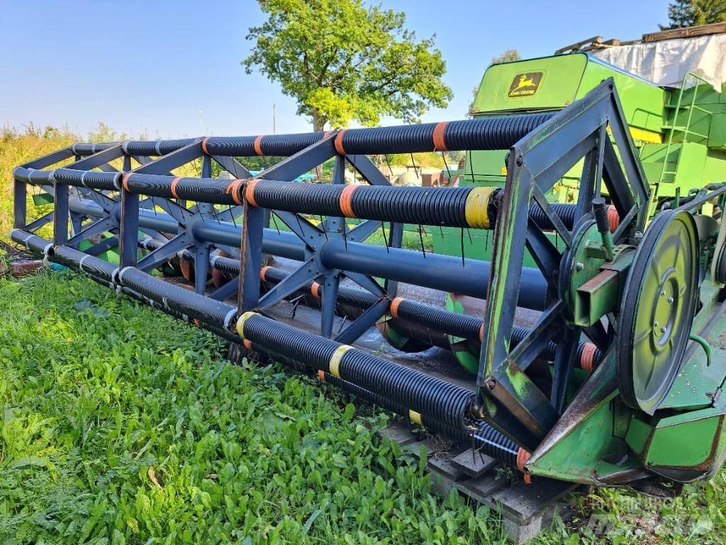 John Deere 1174 حصادات