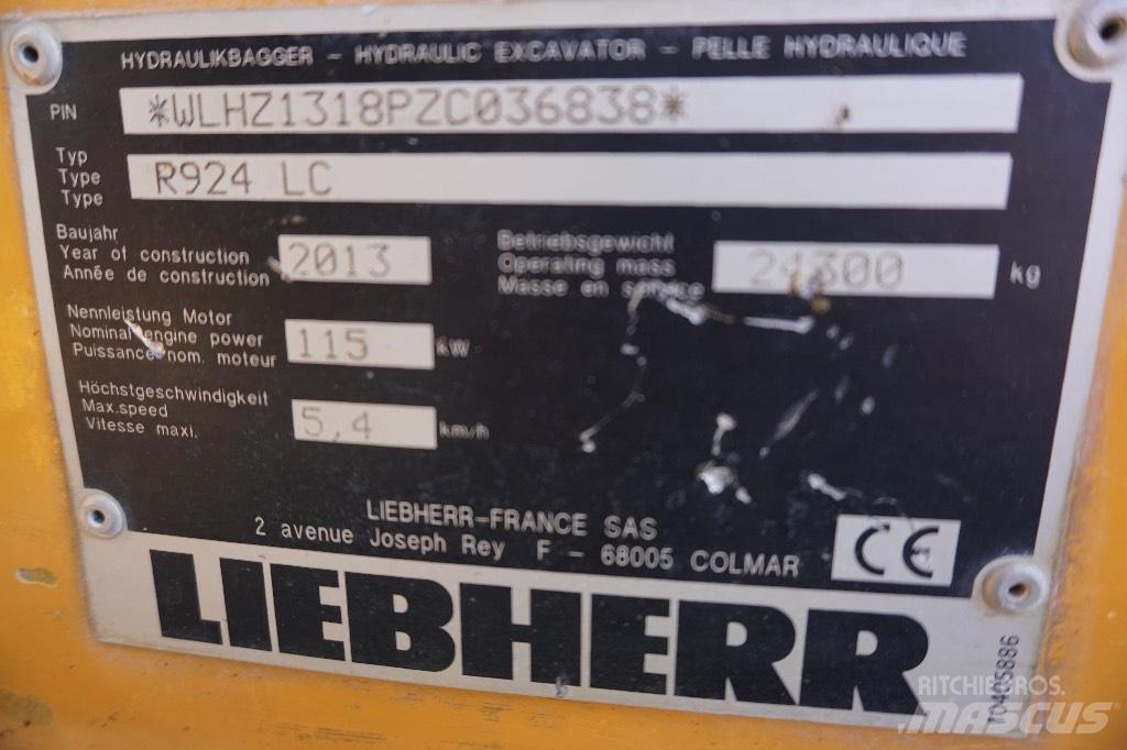 Liebherr R 924 LC حفارات زحافة