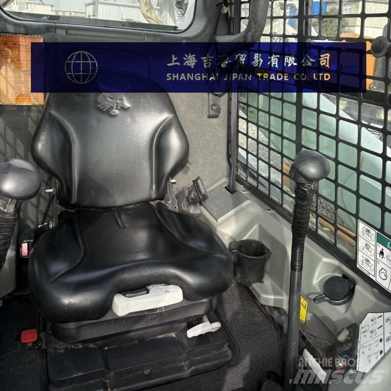 Bobcat T 770 لوادر انزلاقية التوجيه