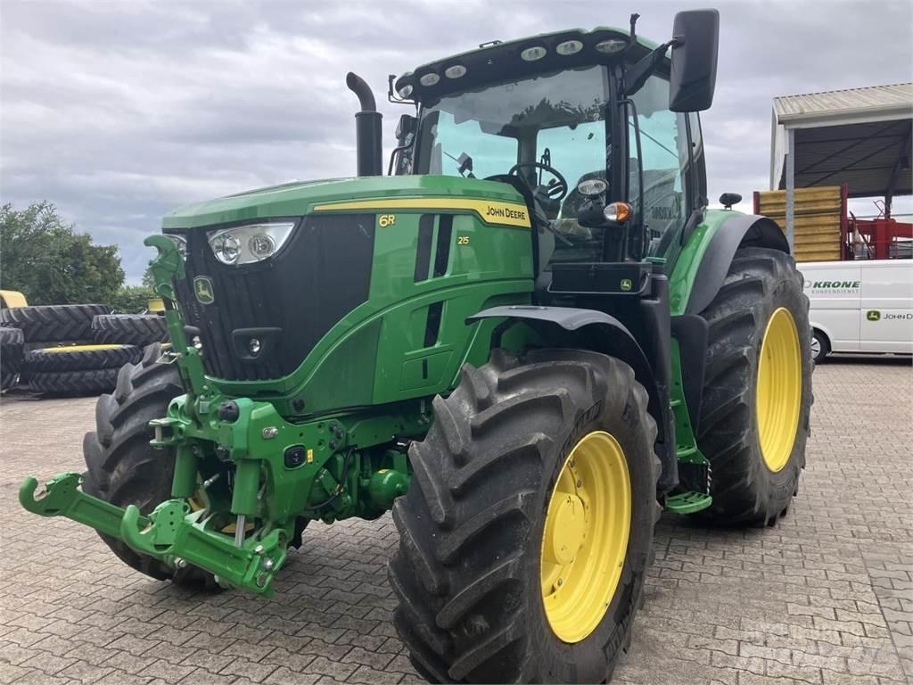John Deere 6R 215 الجرارات