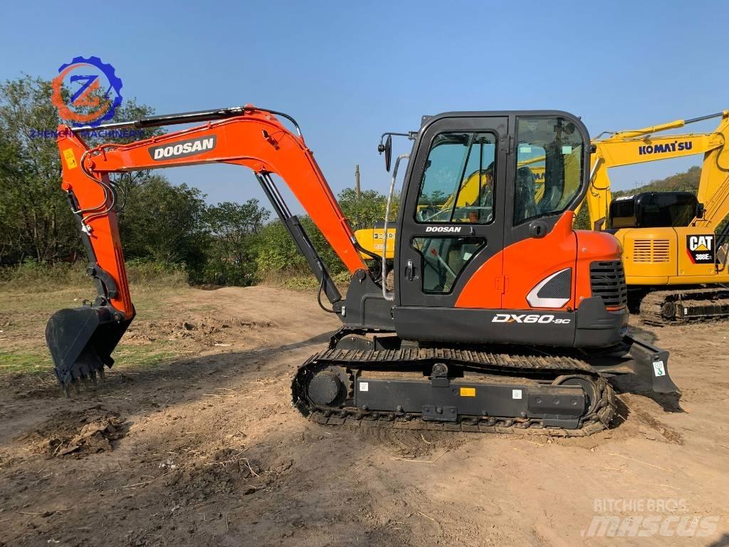 Doosan DX 60 حفارات صغيرة أقل من 7 طن (حفارات صغيرة)