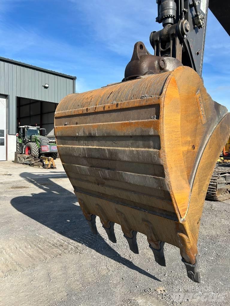 Volvo EC 380 E حفارات زحافة