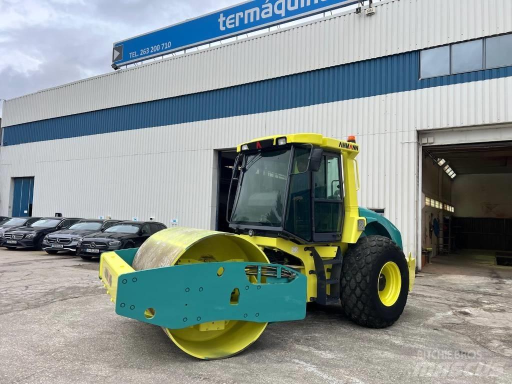 Ammann ASC 130 D مداحل أحادية الأسطوانة