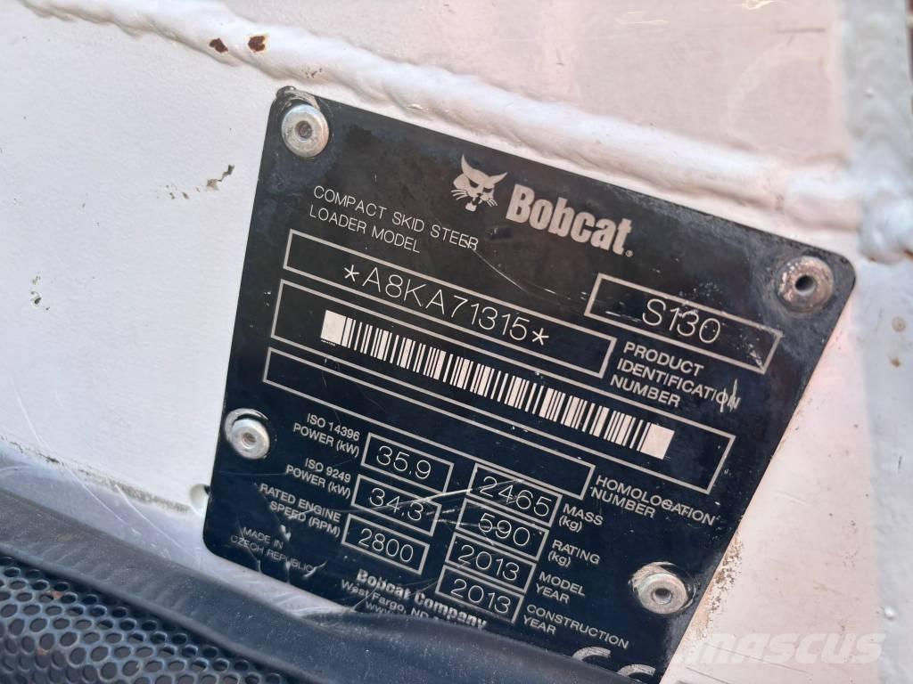 Bobcat S 130 لوادر انزلاقية التوجيه