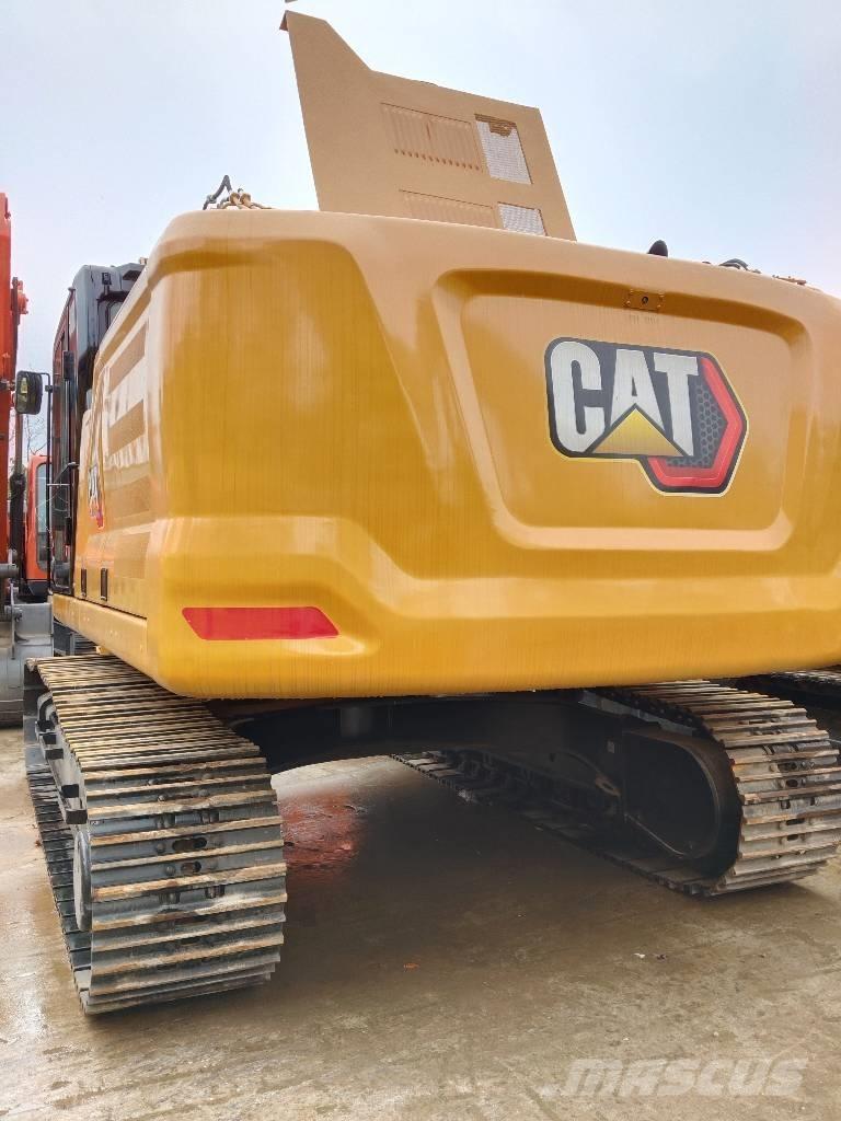 CAT 330GC حفارات زحافة