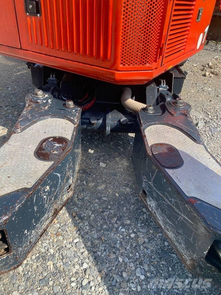 Euromach R75  4X4 حفارات زحافة