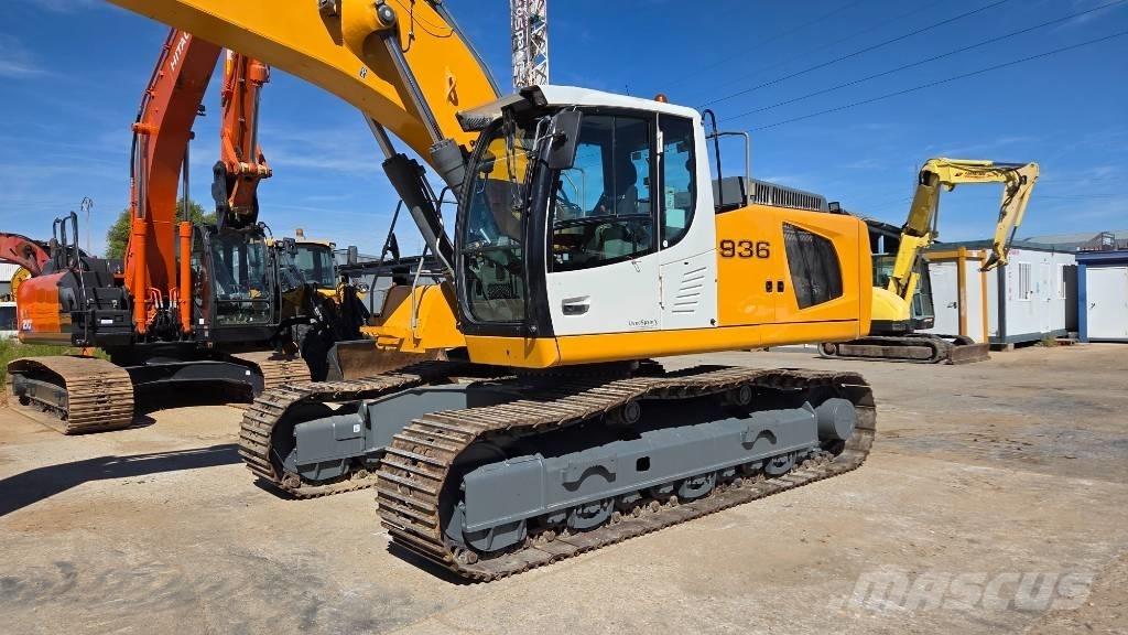 Liebherr R 936 LC حفارات زحافة