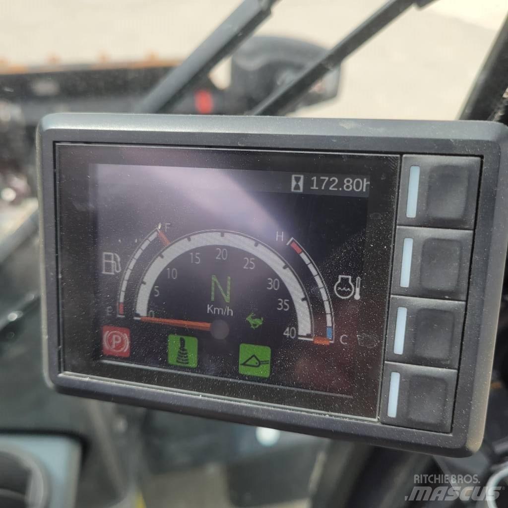 Yanmar V7HW لوادر بعجل