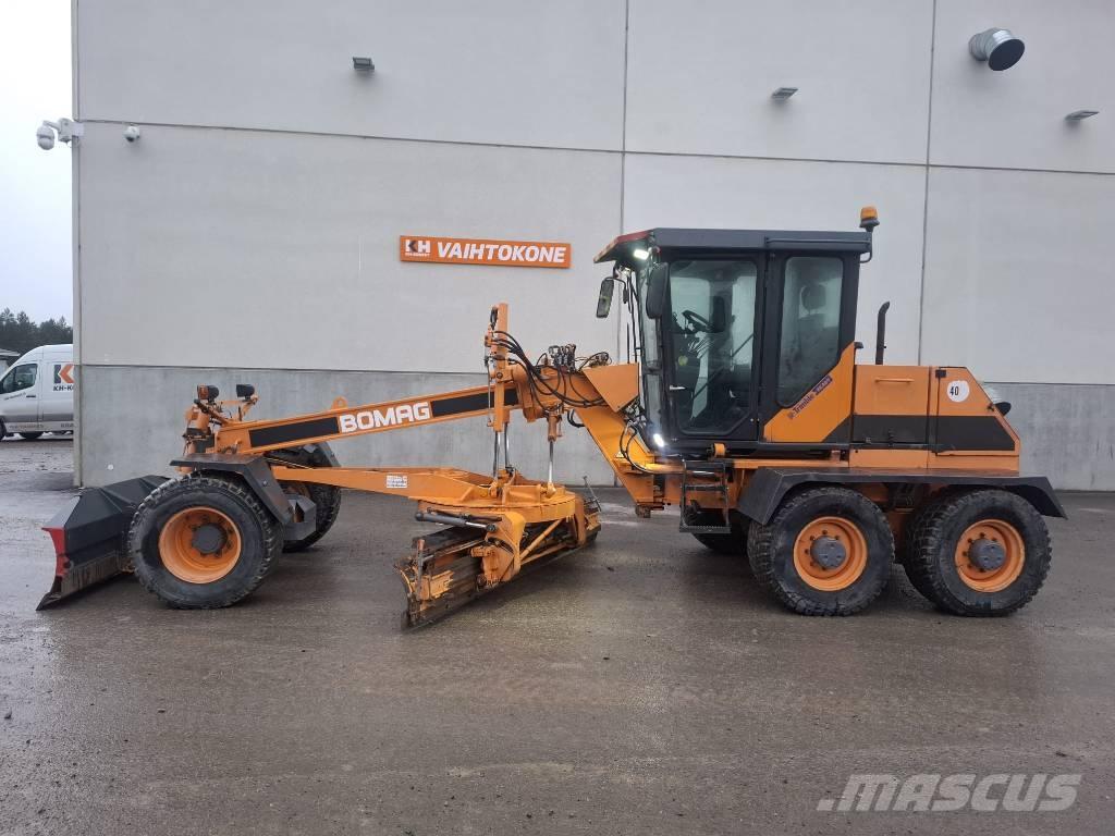 Bomag BG 110 TA معدات تمهيد الطرق