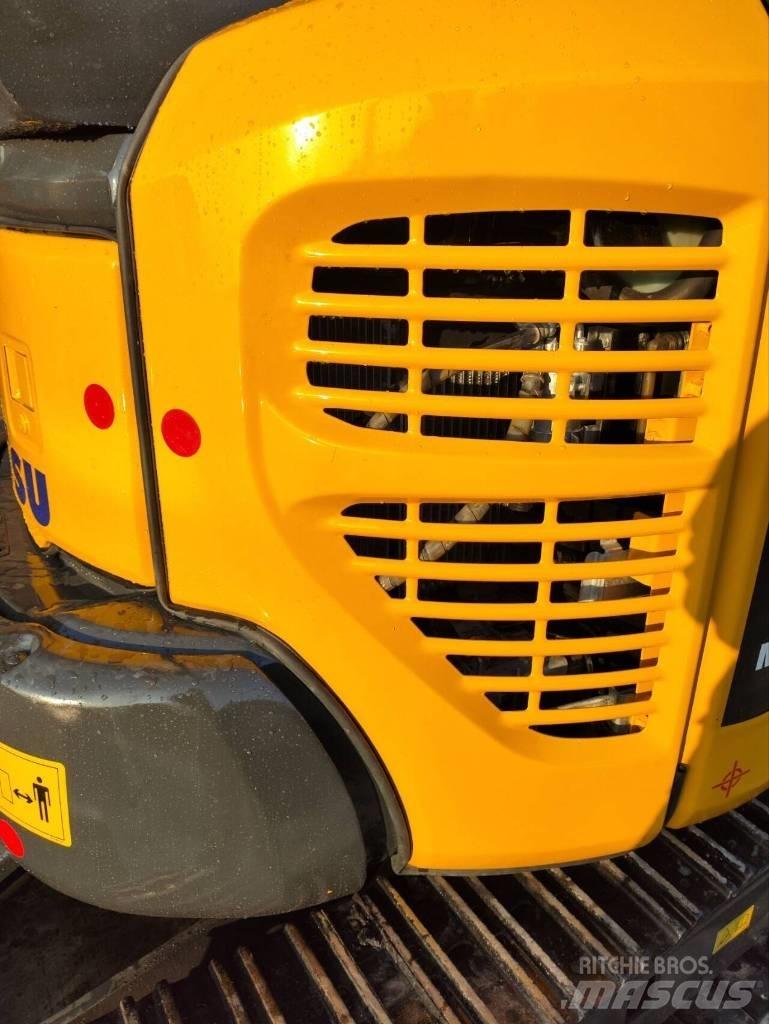 Komatsu PC 35 MR حفارات صغيرة أقل من 7 طن (حفارات صغيرة)