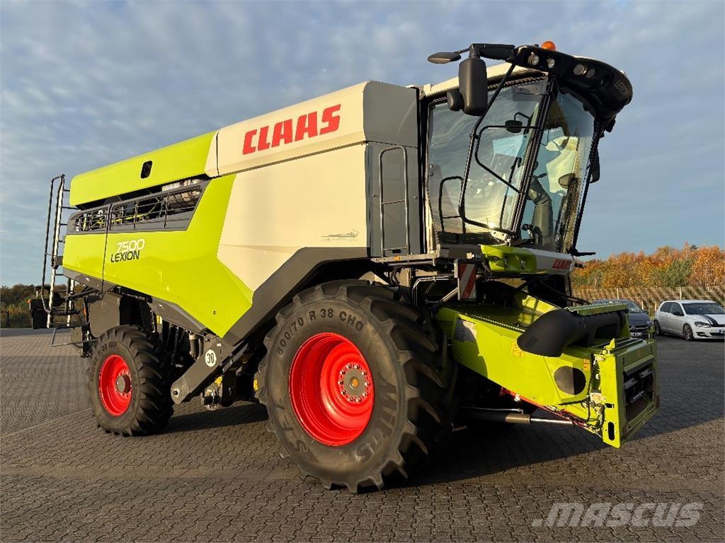 CLAAS LEXION 7500 حصادات