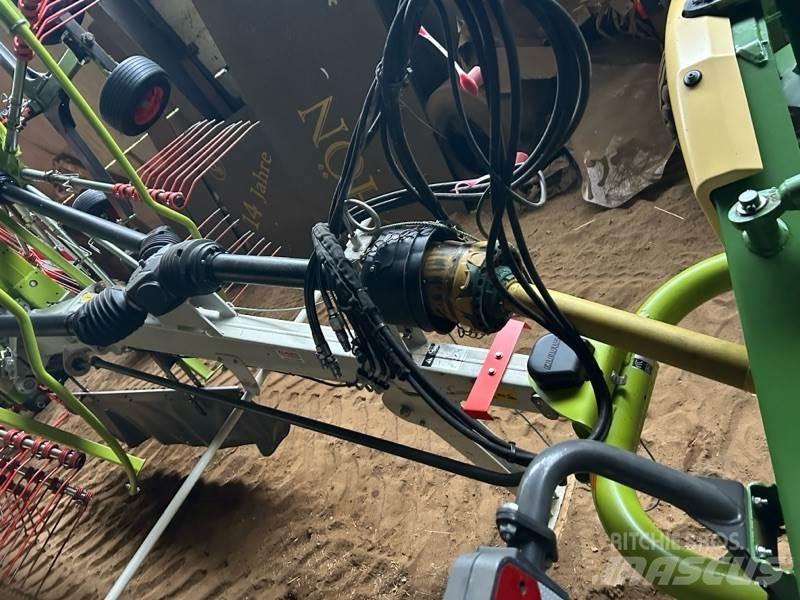 CLAAS Liner 2800 معدات حصد