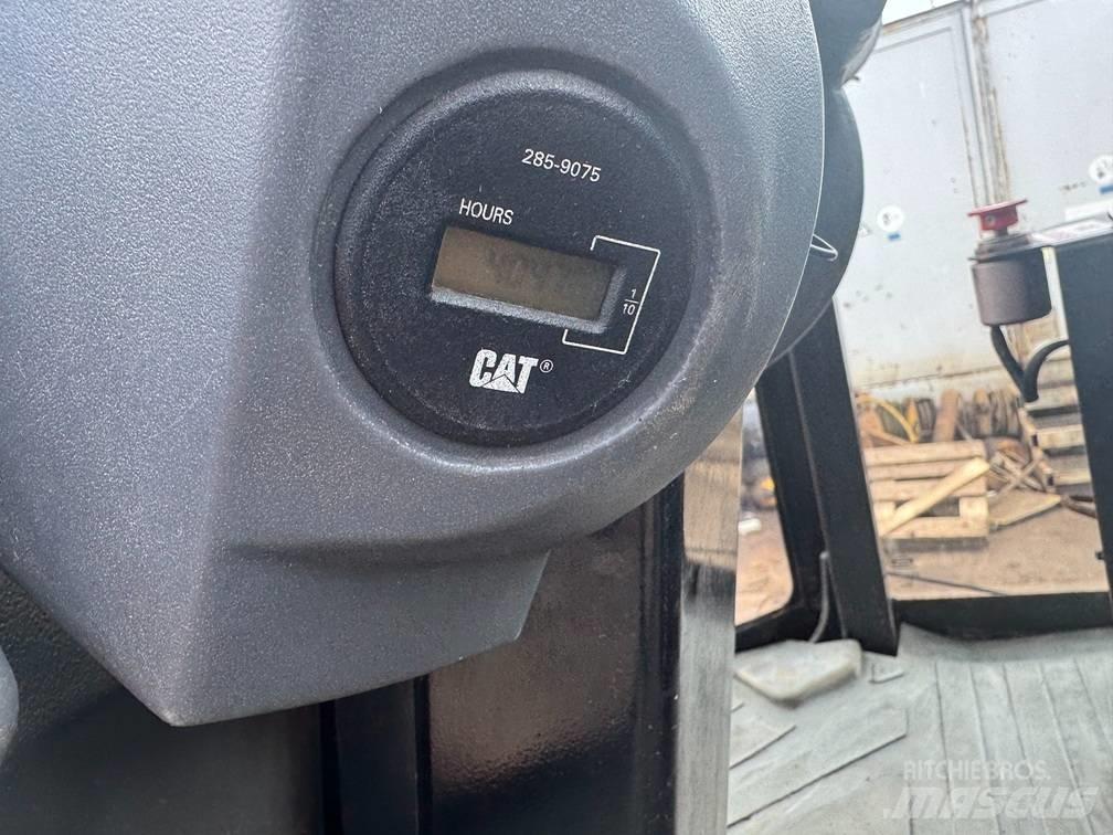 CAT CP 533 E مداحل أحادية الأسطوانة