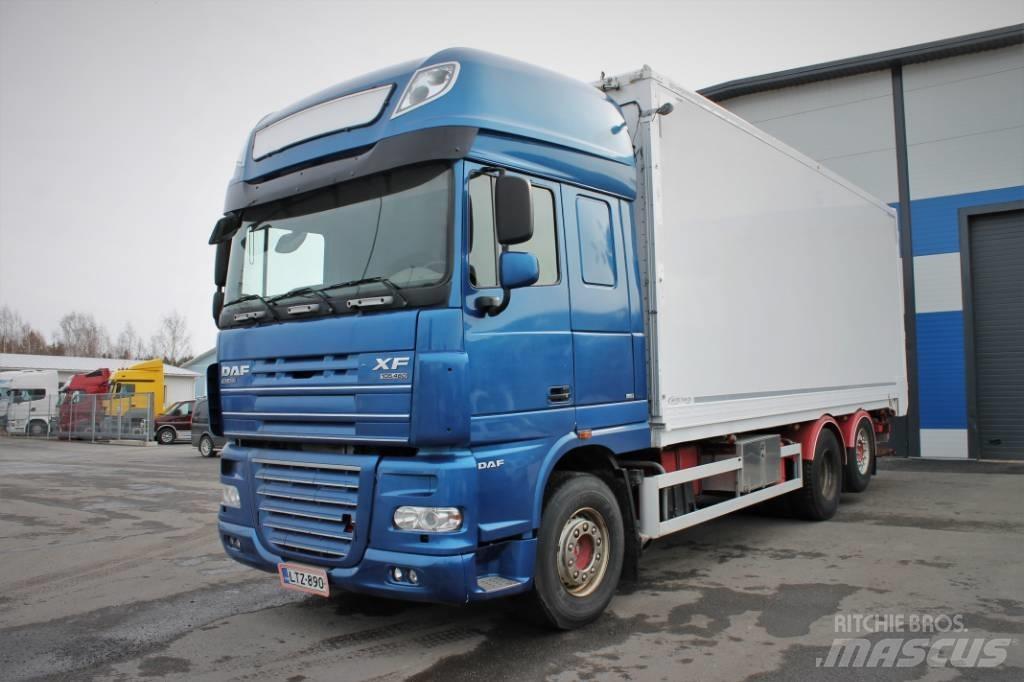 DAF XF105.460 شاحنات نقل ألواح الخشب