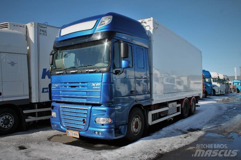 DAF XF105.460 شاحنات نقل ألواح الخشب