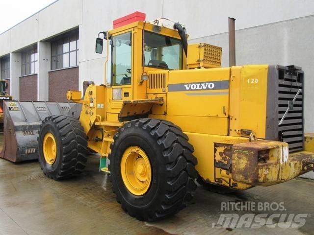 Volvo L 120 C لوادر بعجل