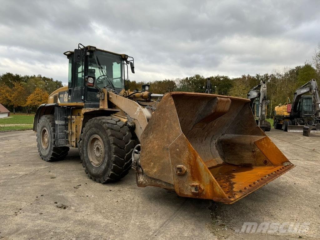 CAT 938 H لوادر بعجل