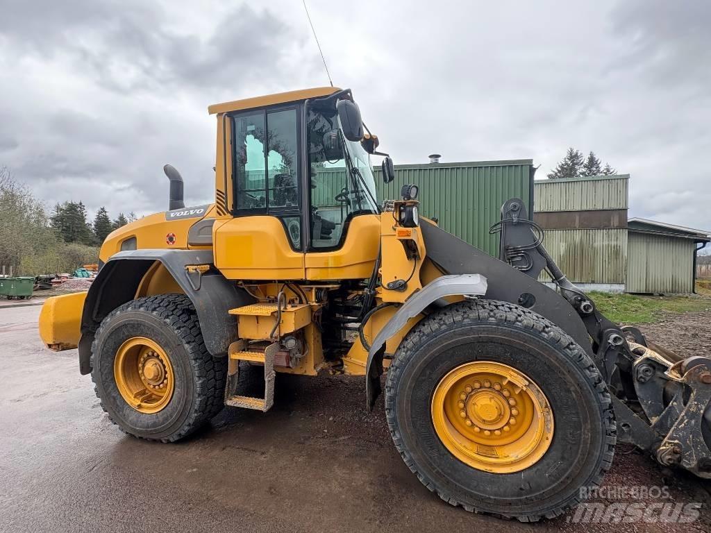 Volvo L 90 G لوادر بعجل
