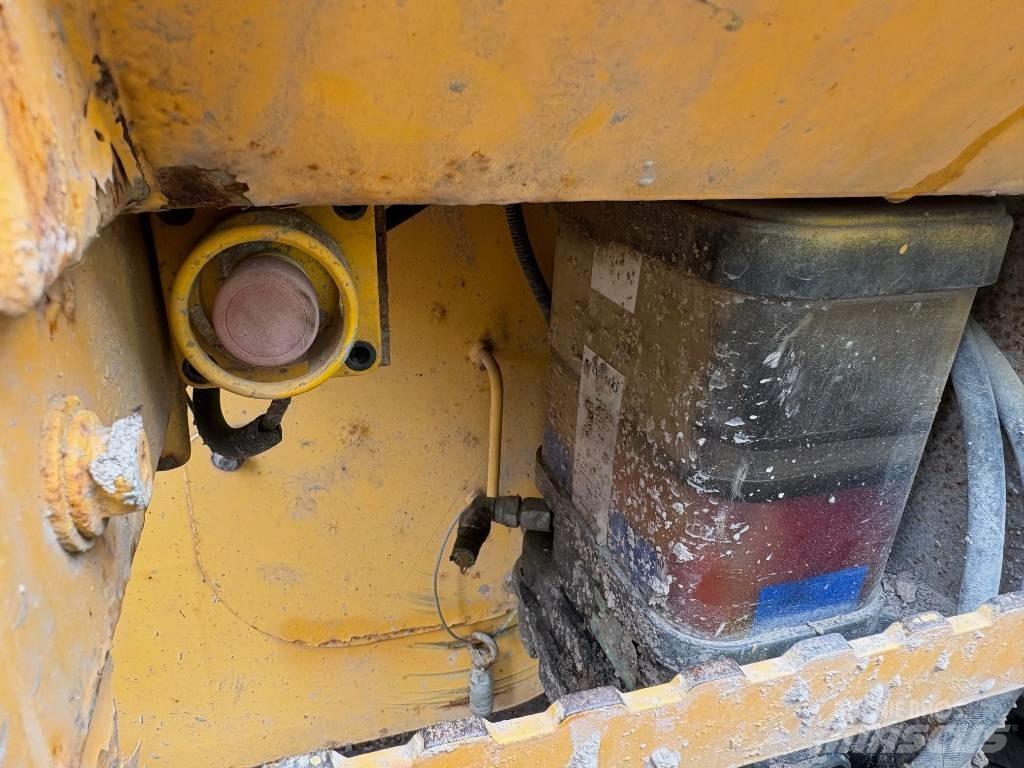 Volvo L 90 G لوادر بعجل