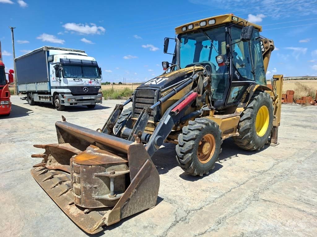CAT 428 D لوادر ذات جرافات عكسية