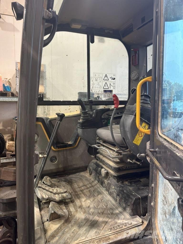 Volvo ECR 88 D حفارات صغيرة أقل من 7 طن (حفارات صغيرة)