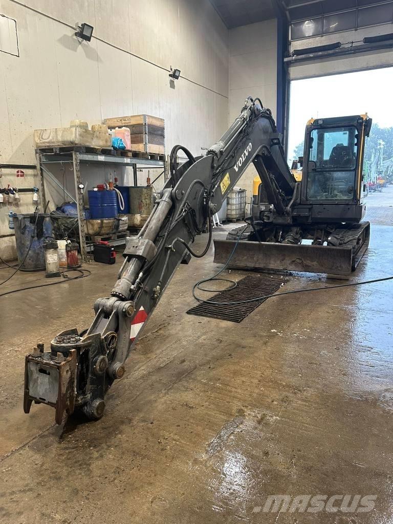 Volvo ECR 88 D حفارات صغيرة أقل من 7 طن (حفارات صغيرة)