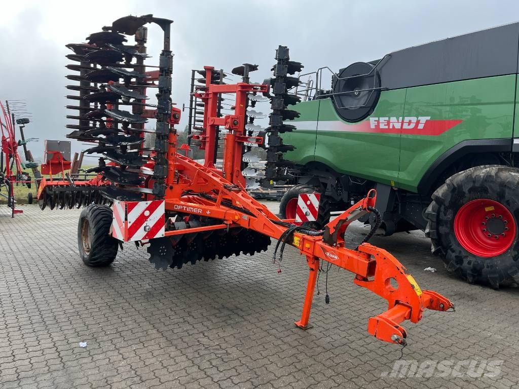Kuhn Optimer 6003 زحافات ساحقة