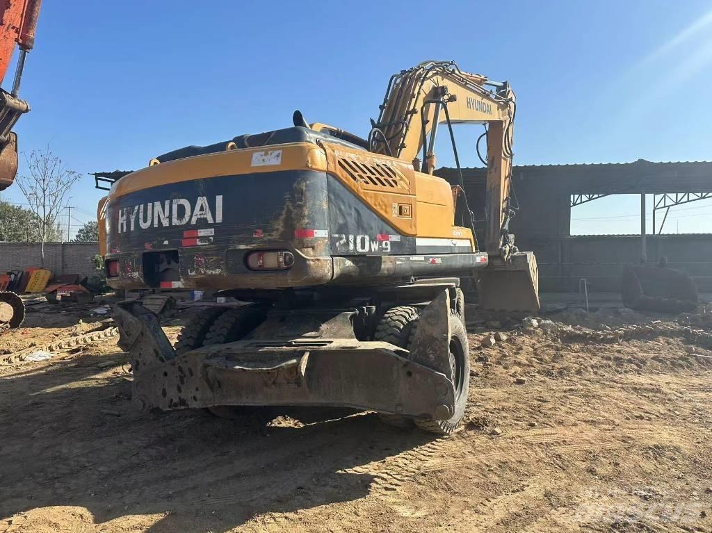 Hyundai R210W-9 حفارات بعجل