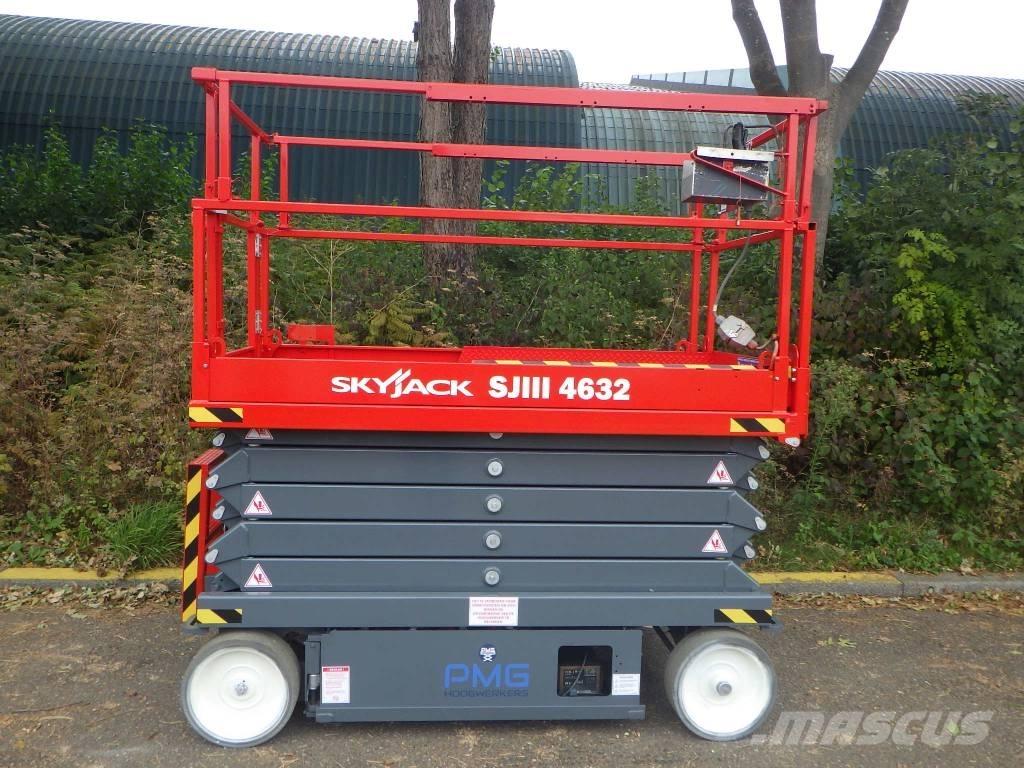 SkyJack SJ4632 رافعات مقصية الشكل