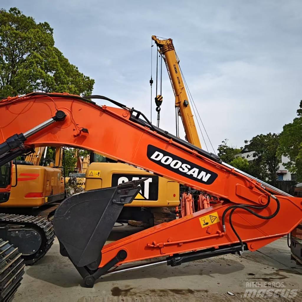 Doosan DX 225 حفارات زحافة