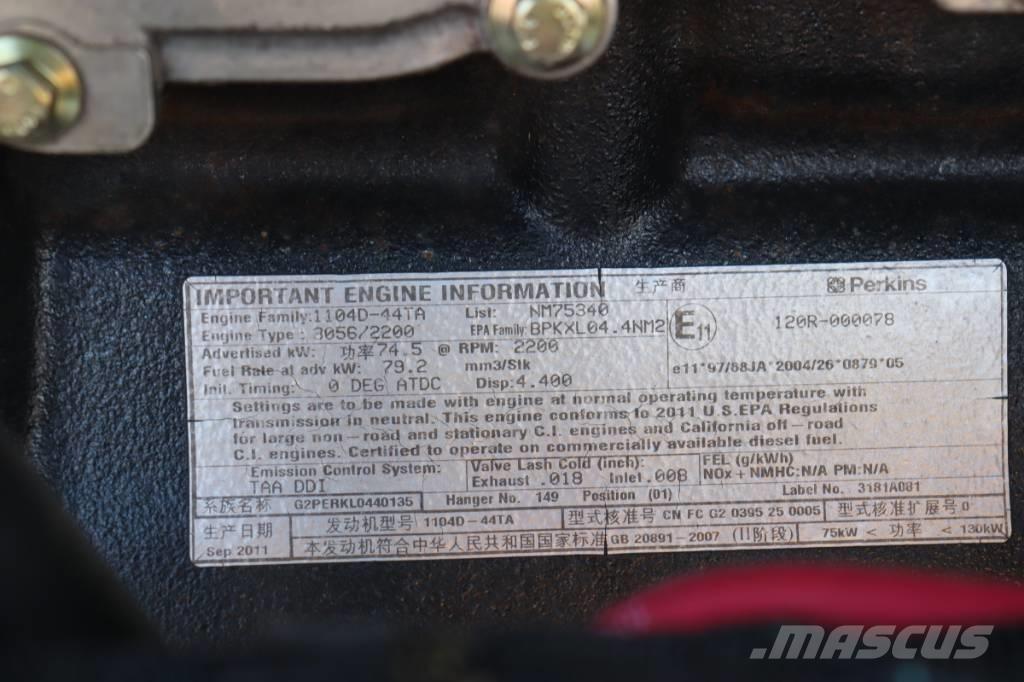 Bobcat TL 470 مناولات متداخلة