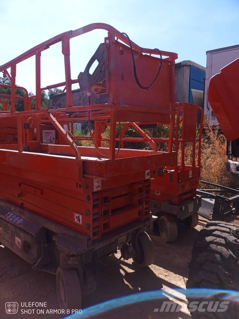 JLG 3246 ES رافعات مقصية الشكل