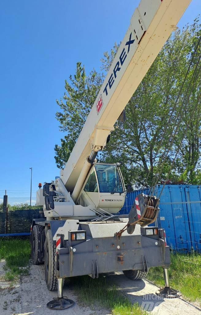 Terex A 350 رافعات الطرق الوعرة