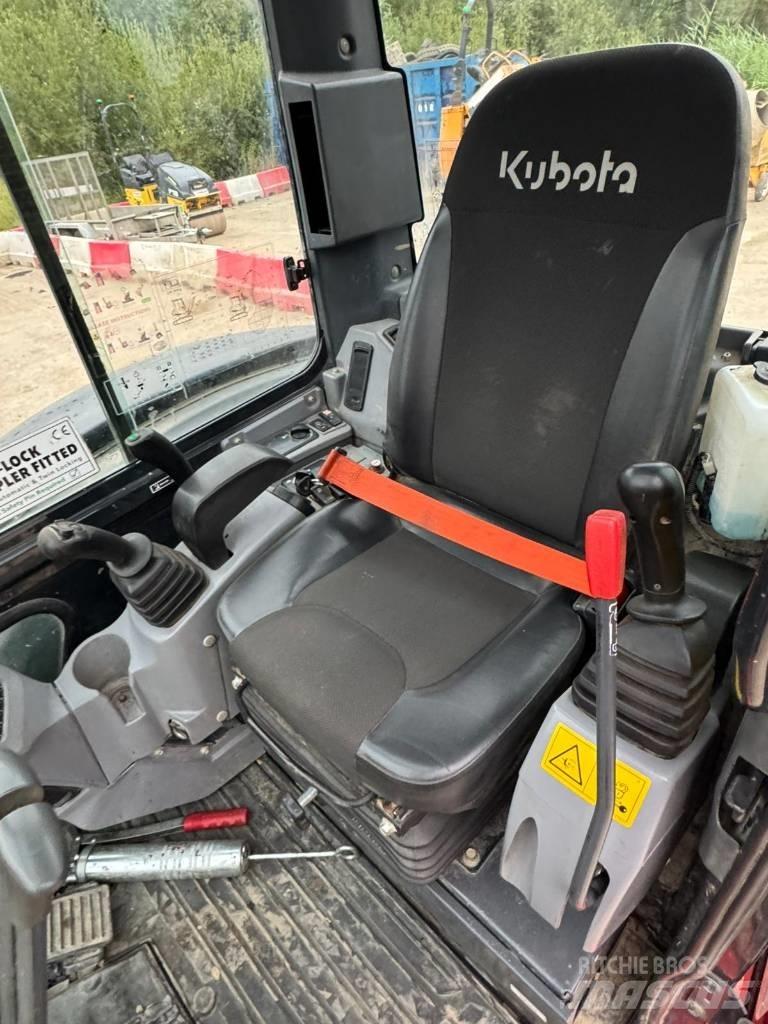 Kubota U 48-4 حفارات صغيرة أقل من 7 طن (حفارات صغيرة)