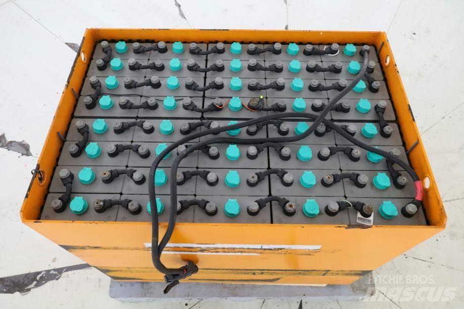 Still RX 60-25 شاحنات ذات رافعات شوكية تعمل بالكهرباء
