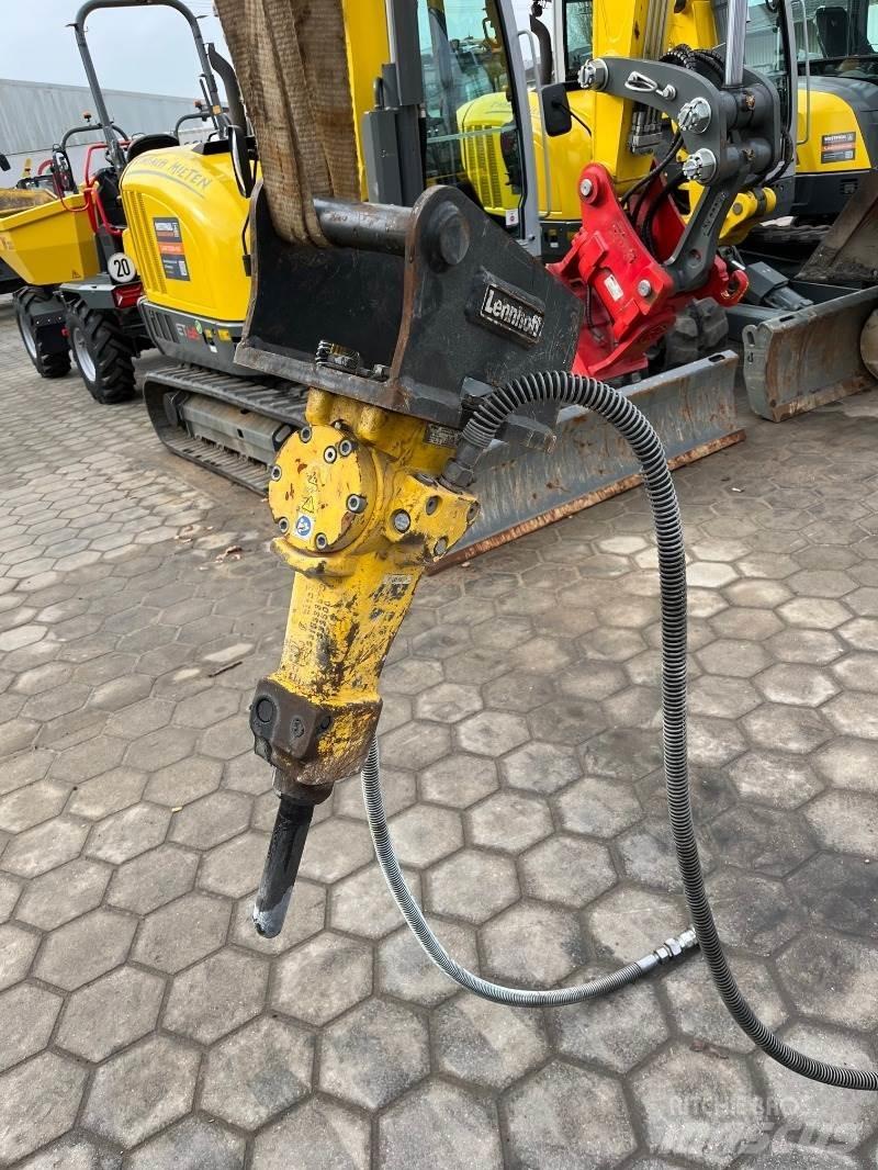 Atlas Copco SB52 مطارق / كسارات