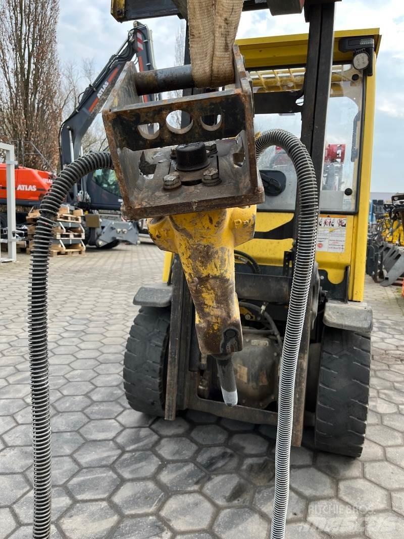Atlas Copco SB52 مطارق / كسارات
