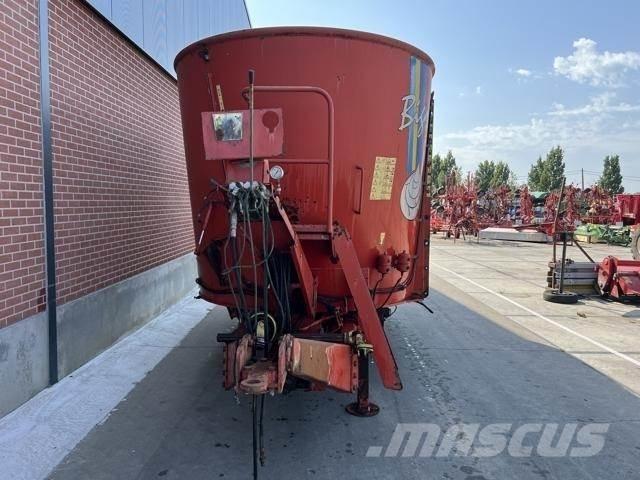 Peecon 24m³ ملقمات خلاط