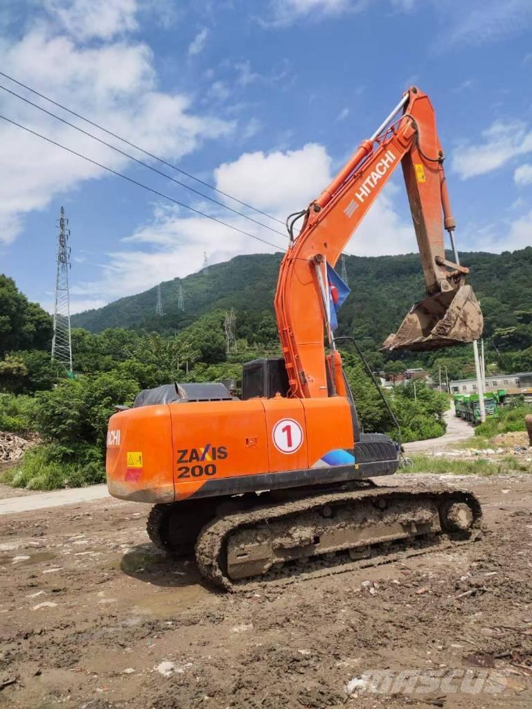 Hitachi EX 200-5 حفارات زحافة