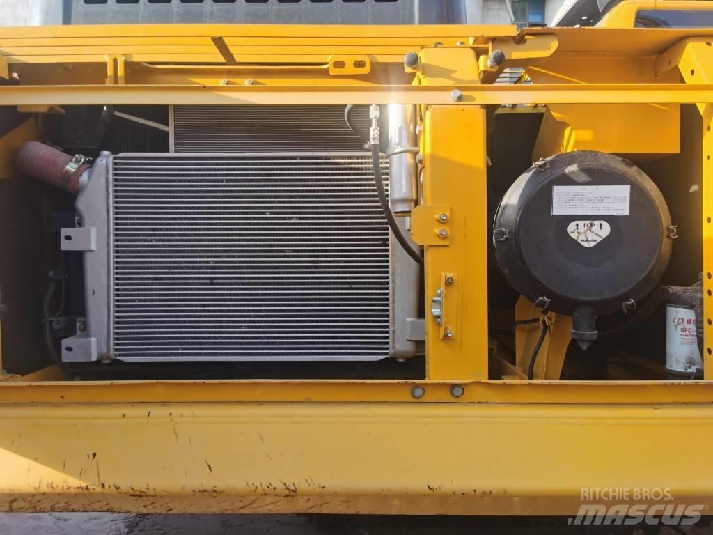 Komatsu PC 350-8 حفارات زحافة