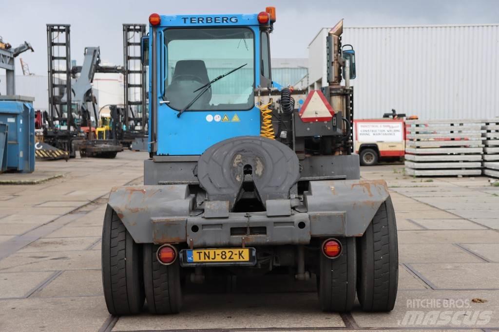 Terberg RT222 جرارات صالات المطارات