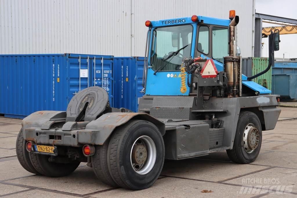 Terberg RT222 جرارات صالات المطارات