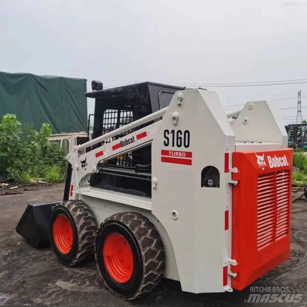 Bobcat S 160 لوادر انزلاقية التوجيه