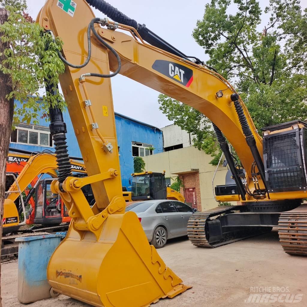 CAT 336D2 حفارات زحافة