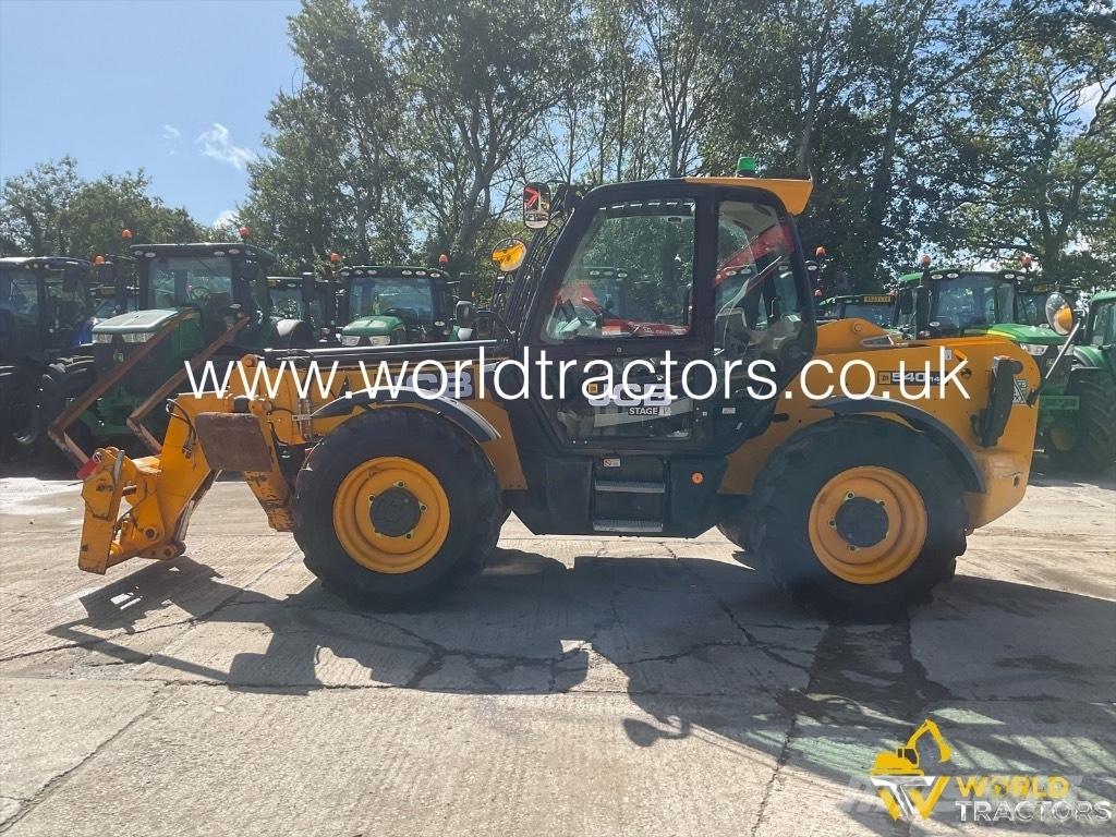 JCB 540-140 مناولات متداخلة