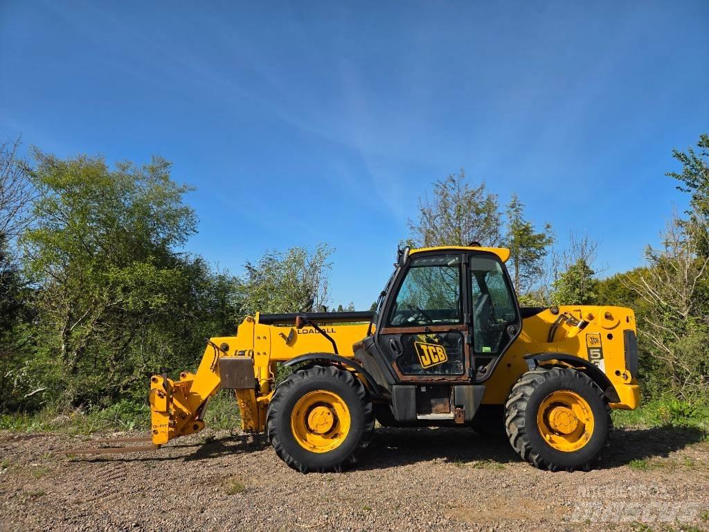 JCB 535-140 مناولات متداخلة