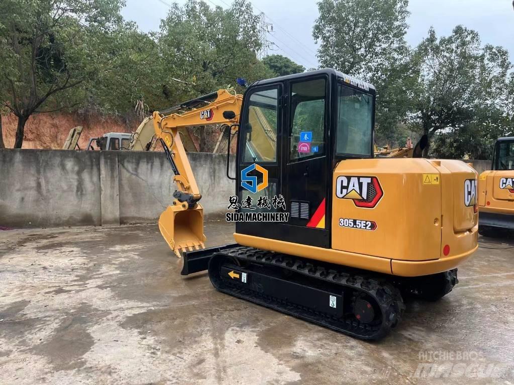 CAT 305.5E2 حفارات زحافة