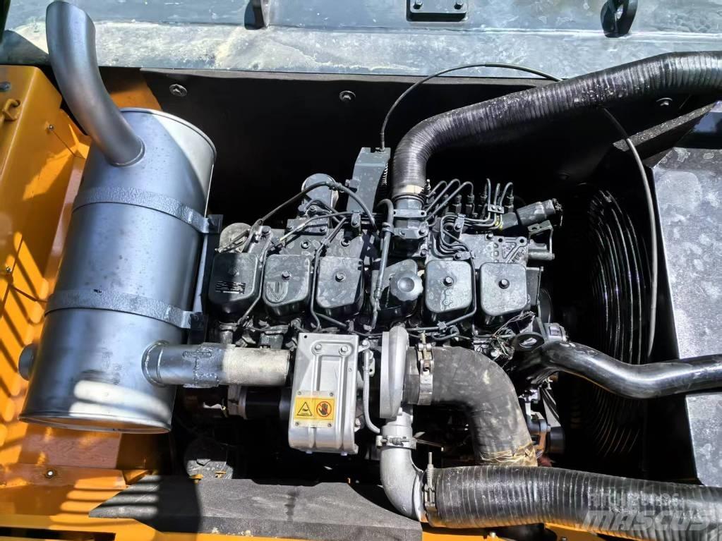 Hyundai R220LC-9S حفارات زحافة