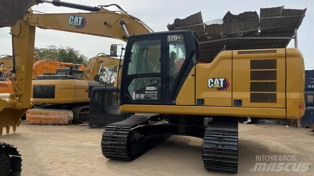 CAT 320GC حفارات زحافة